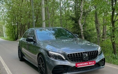 Mercedes-Benz C-Класс, 2018 год, 3 899 990 рублей, 10 фотография