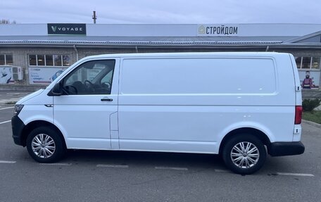 Volkswagen Transporter T6 рестайлинг, 2019 год, 2 350 000 рублей, 1 фотография