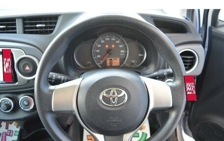 Toyota Vitz, 2013 год, 725 555 рублей, 12 фотография