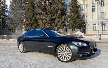 BMW 7 серия, 2015 год, 3 155 000 рублей, 2 фотография