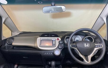 Honda Fit III, 2011 год, 1 100 000 рублей, 10 фотография