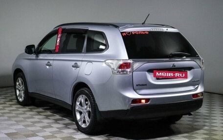 Mitsubishi Outlander III рестайлинг 3, 2012 год, 1 630 000 рублей, 7 фотография