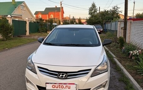 Hyundai Solaris II рестайлинг, 2015 год, 800 000 рублей, 1 фотография