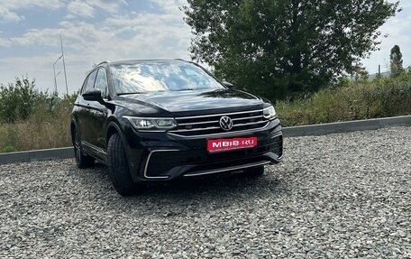 Volkswagen Tiguan II, 2021 год, 3 449 000 рублей, 2 фотография