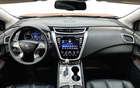 Nissan Murano, 2016 год, 2 370 000 рублей, 9 фотография