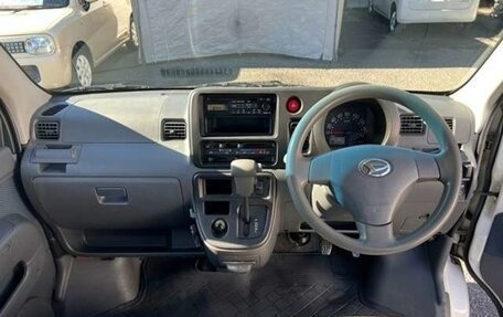 Daihatsu Hijet X, 2013 год, 588 488 рублей, 5 фотография