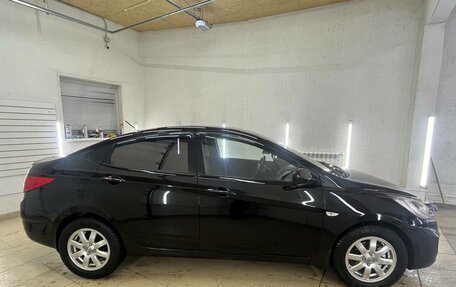 Hyundai Solaris II рестайлинг, 2011 год, 935 000 рублей, 34 фотография