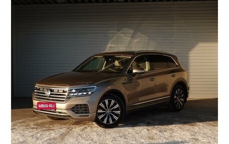 Volkswagen Touareg III, 2018 год, 5 049 000 рублей, 1 фотография