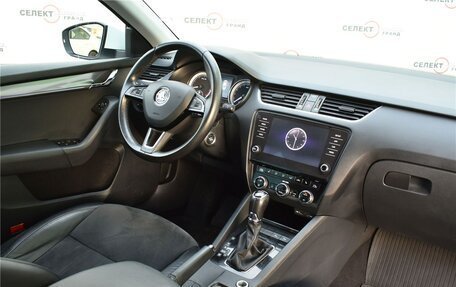 Skoda Octavia, 2017 год, 1 800 000 рублей, 5 фотография