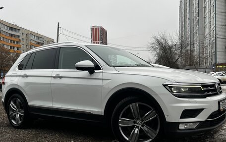 Volkswagen Tiguan II, 2017 год, 2 799 000 рублей, 4 фотография