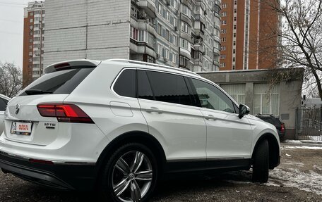 Volkswagen Tiguan II, 2017 год, 2 799 000 рублей, 6 фотография