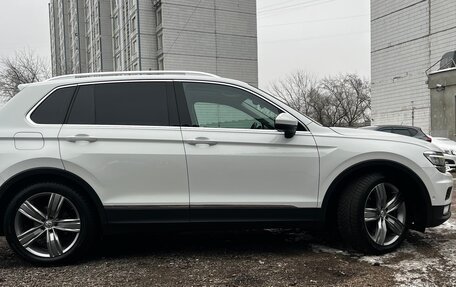 Volkswagen Tiguan II, 2017 год, 2 799 000 рублей, 5 фотография