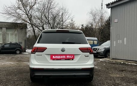 Volkswagen Tiguan II, 2017 год, 2 799 000 рублей, 7 фотография