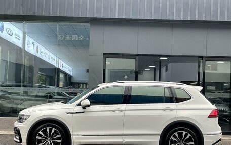 Volkswagen Tiguan II, 2021 год, 25 711 192 рублей, 6 фотография