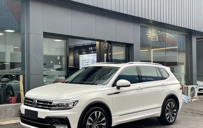 Volkswagen Tiguan II, 2021 год, 25 711 192 рублей, 1 фотография