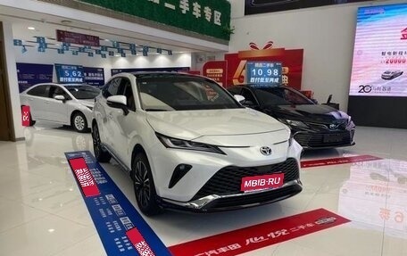 Toyota Venza, 2023 год, 4 800 000 рублей, 1 фотография