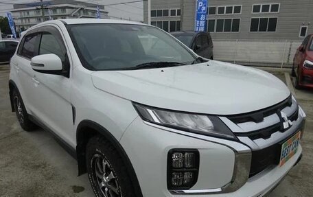 Mitsubishi RVR III рестайлинг, 2022 год, 1 700 000 рублей, 3 фотография