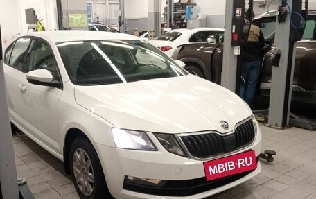 Skoda Octavia, 2019 год, 1 390 000 рублей, 2 фотография