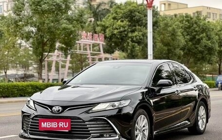 Toyota Camry, 2021 год, 2 600 000 рублей, 2 фотография