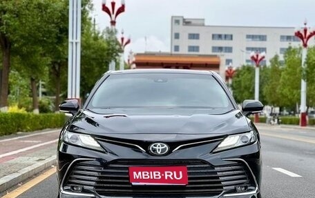 Toyota Camry, 2021 год, 2 600 000 рублей, 1 фотография