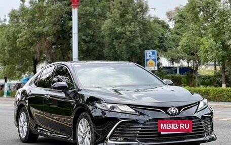 Toyota Camry, 2021 год, 2 600 000 рублей, 5 фотография