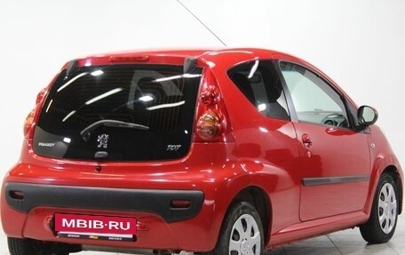 Peugeot 107 I рестайлинг, 2011 год, 543 000 рублей, 5 фотография