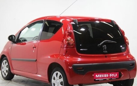 Peugeot 107 I рестайлинг, 2011 год, 543 000 рублей, 7 фотография