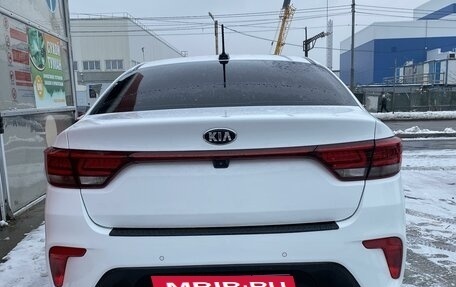 KIA Rio IV, 2018 год, 1 400 000 рублей, 2 фотография