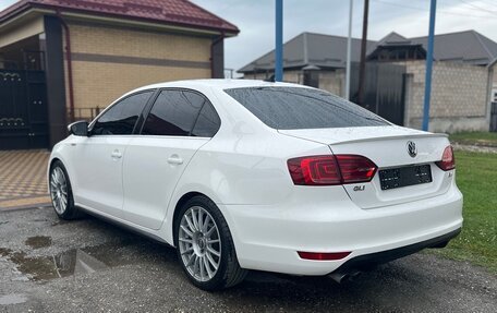 Volkswagen Jetta VI, 2014 год, 1 780 000 рублей, 4 фотография