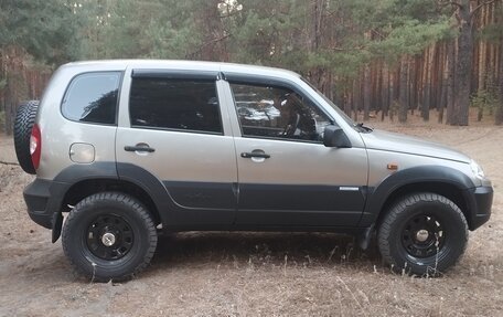 Chevrolet Niva I рестайлинг, 2011 год, 540 000 рублей, 3 фотография