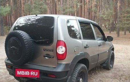 Chevrolet Niva I рестайлинг, 2011 год, 540 000 рублей, 4 фотография