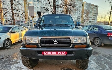 Toyota Land Cruiser 80 рестайлинг, 1995 год, 1 300 000 рублей, 2 фотография