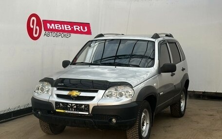 Chevrolet Niva I рестайлинг, 2011 год, 501 900 рублей, 3 фотография