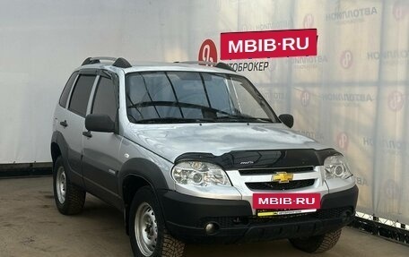 Chevrolet Niva I рестайлинг, 2011 год, 501 900 рублей, 9 фотография