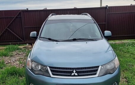 Mitsubishi Outlander III рестайлинг 3, 2006 год, 899 000 рублей, 1 фотография