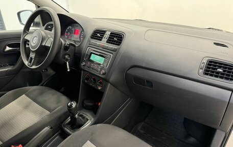 Volkswagen Polo VI (EU Market), 2012 год, 970 000 рублей, 13 фотография