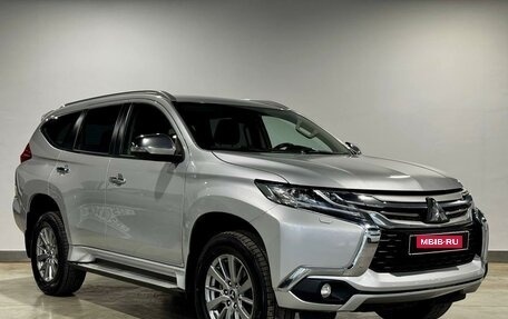 Mitsubishi Pajero Sport III рестайлинг, 2019 год, 2 990 000 рублей, 4 фотография