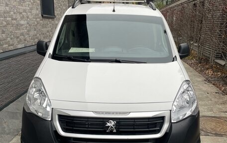 Peugeot Partner II рестайлинг 2, 2021 год, 2 600 000 рублей, 4 фотография