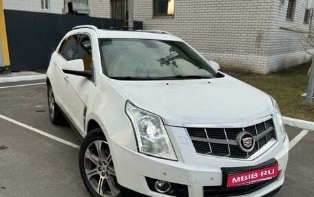 Cadillac SRX II рестайлинг, 2012 год, 1 300 000 рублей, 1 фотография