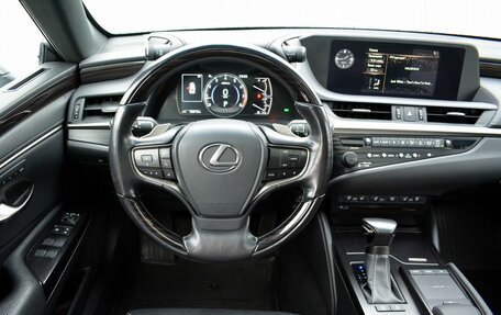 Lexus ES VII, 2020 год, 3 900 000 рублей, 11 фотография