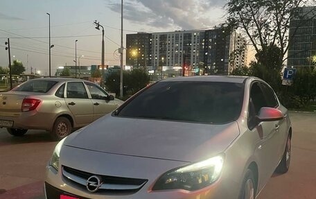 Opel Astra J, 2013 год, 910 000 рублей, 1 фотография