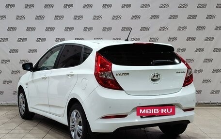 Hyundai Solaris II рестайлинг, 2015 год, 950 000 рублей, 7 фотография