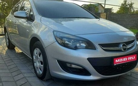 Opel Astra J, 2013 год, 910 000 рублей, 6 фотография