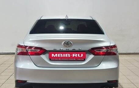 Toyota Camry, 2018 год, 2 590 000 рублей, 6 фотография