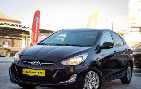 Hyundai Solaris II рестайлинг, 2013 год, 880 000 рублей, 3 фотография