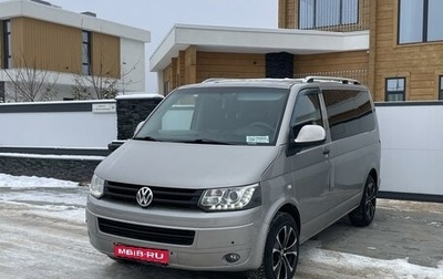 Volkswagen Caravelle T5, 2011 год, 1 610 000 рублей, 1 фотография