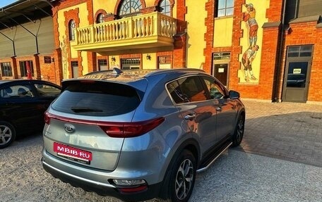 KIA Sportage IV рестайлинг, 2021 год, 2 650 000 рублей, 4 фотография