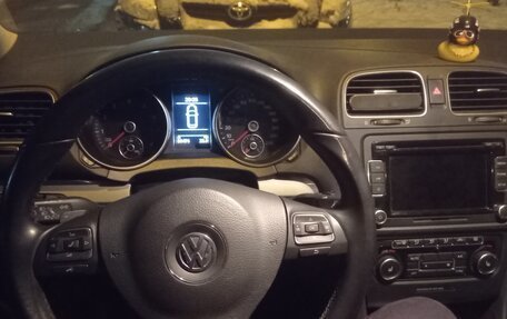 Volkswagen Golf VI, 2012 год, 1 800 000 рублей, 2 фотография