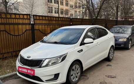 KIA Rio III рестайлинг, 2014 год, 820 000 рублей, 2 фотография