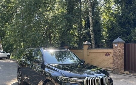 BMW X7, 2021 год, 8 350 000 рублей, 3 фотография